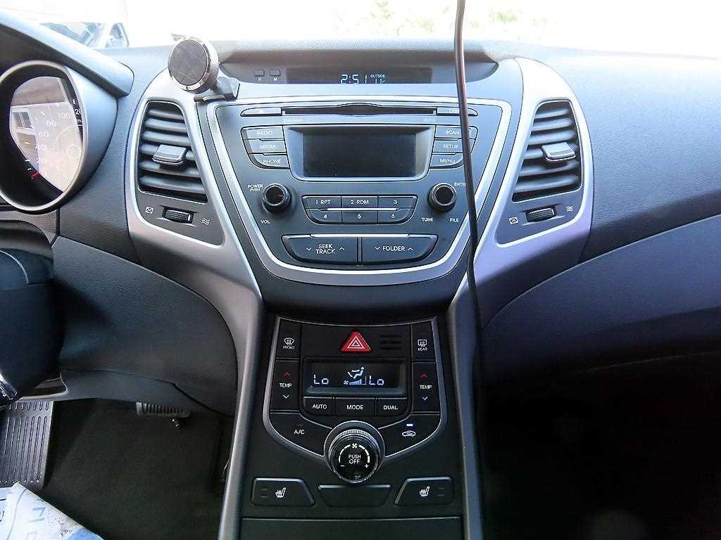 HYUNDAI Avante 2014 - Importación desde Corea - HF Imports Iquique - Foto 13