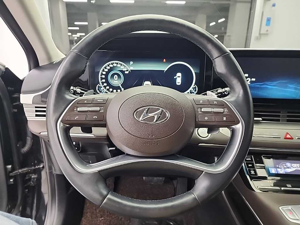 HYUNDAI Grandeur - Vista 9