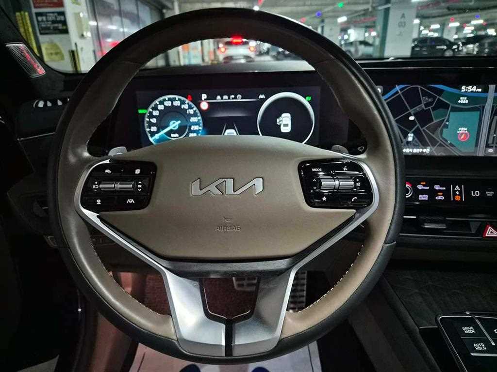 KIA K8 - Vista 8