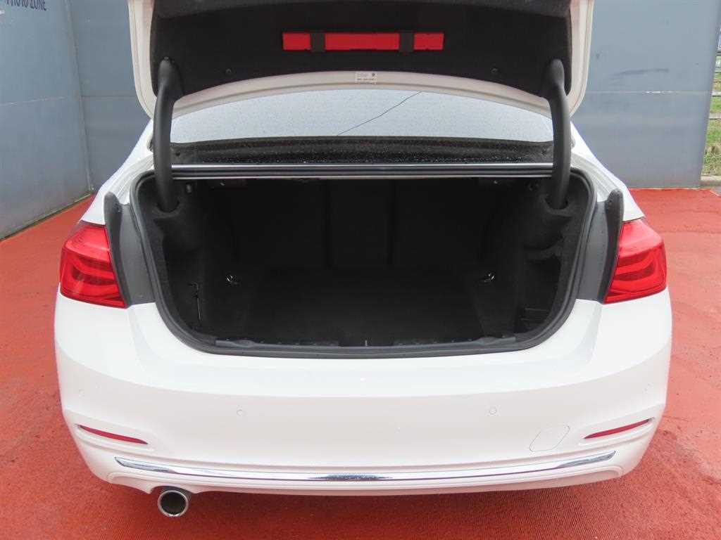 BMW 3 series 2018 Blanco - Importación desde Corea - HF Imports Iquique - Foto 19