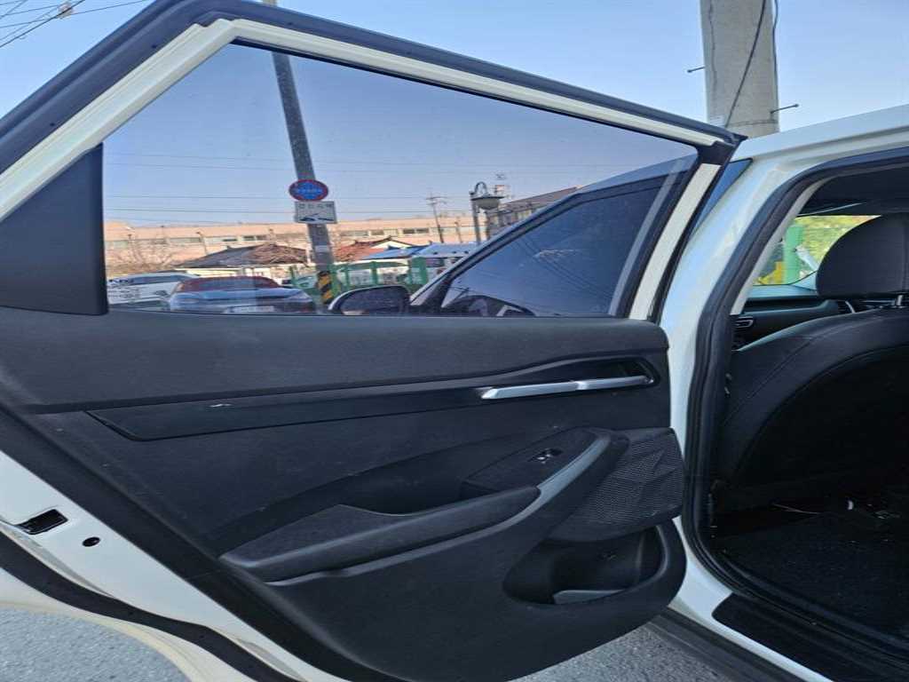 KIA Seltos - Vista 6