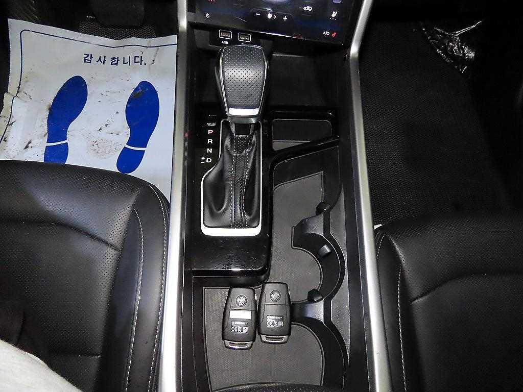 Ssangyong Torres - Vista 11