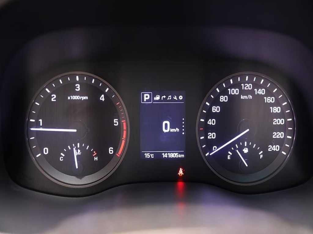 HYUNDAI Tucson - Vista 11