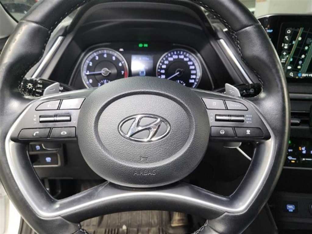 HYUNDAI Sonata - Vista 3