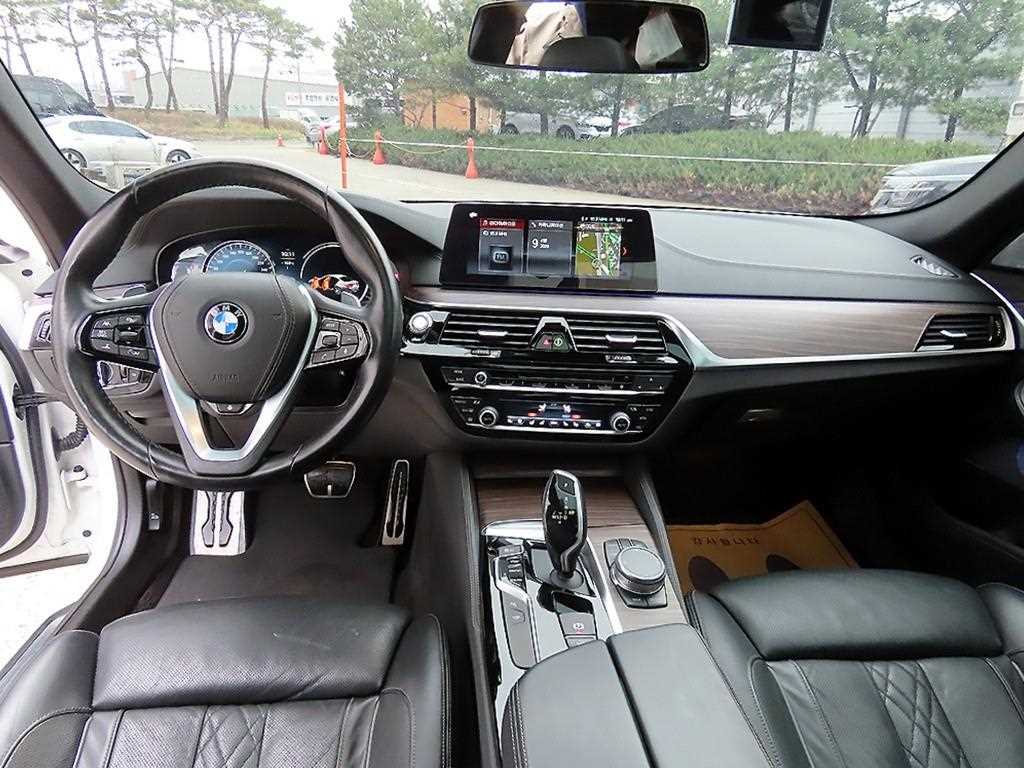 BMW 5 Series - Vista 7