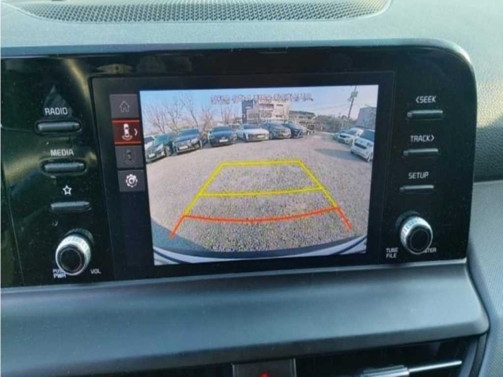 KIA Seltos - Vista 8