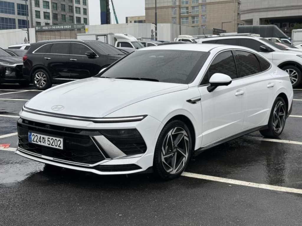 HYUNDAI Sonata - Vista 2