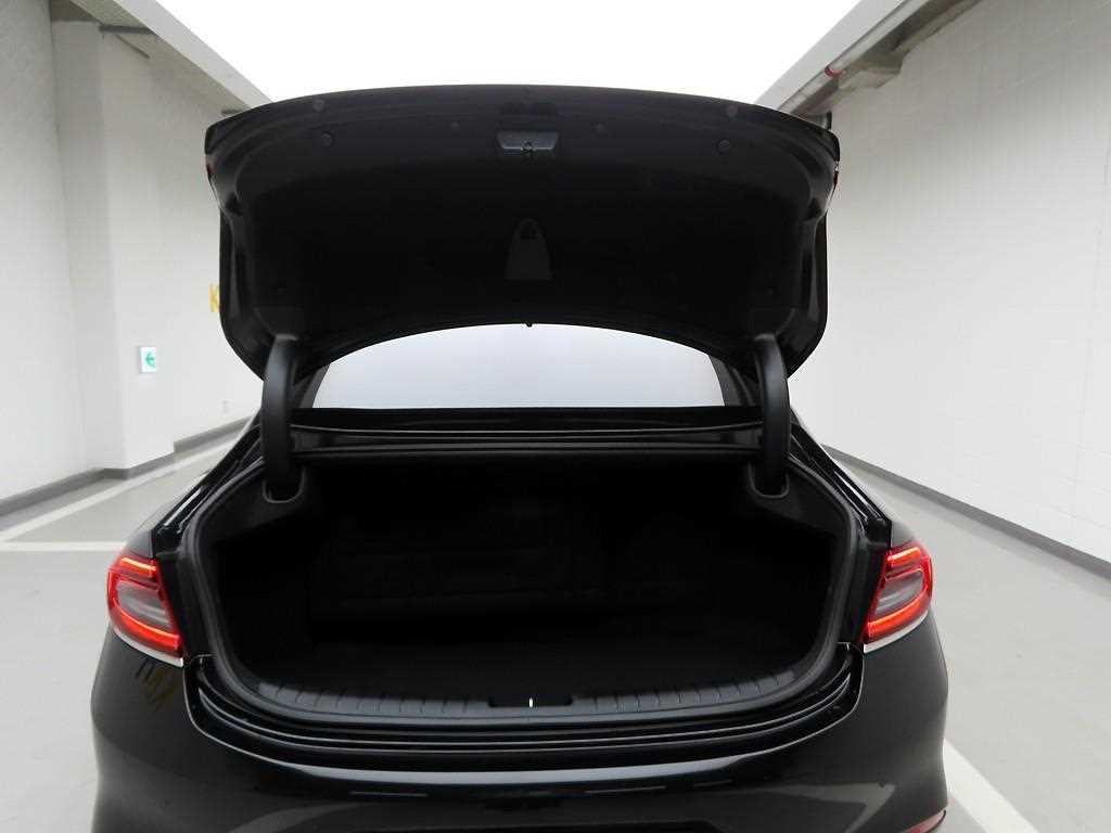 HYUNDAI Grandeur 2018 Negro - Importación desde Corea - HF Imports Iquique - Foto 17