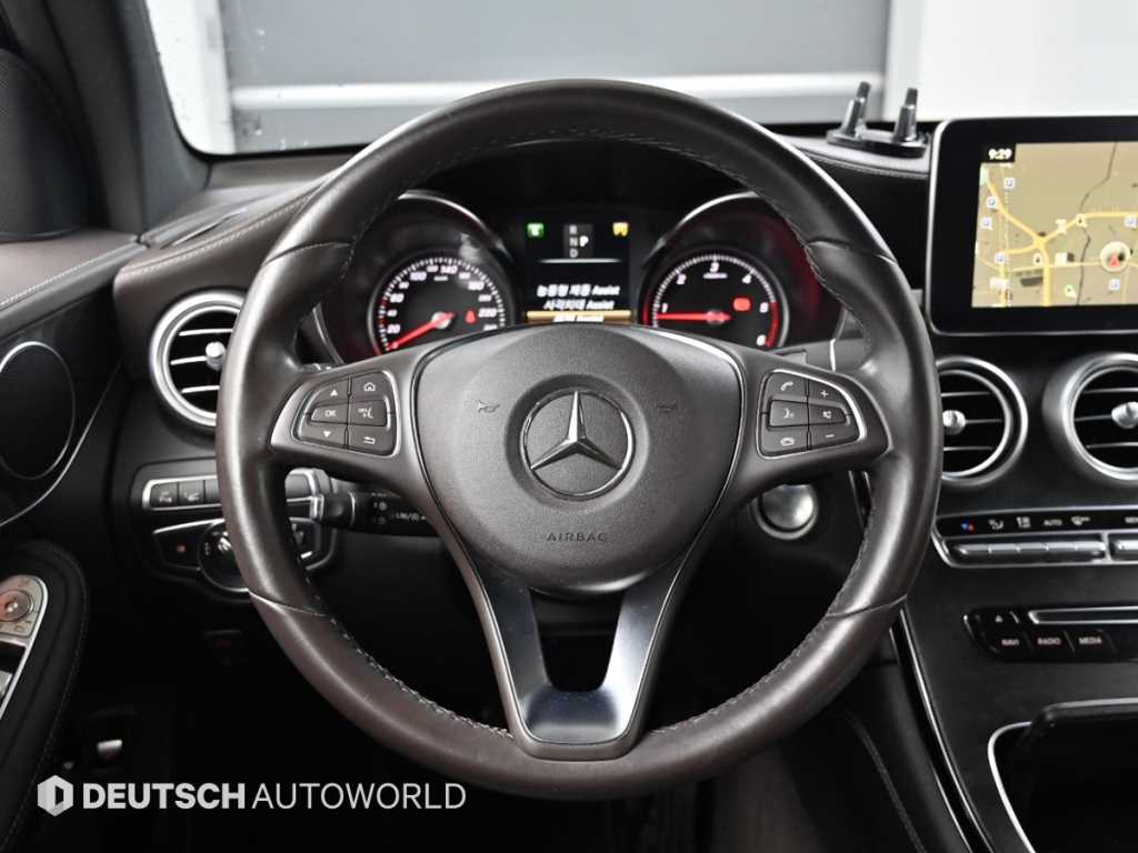 Mercedes Benz GLC Class 2018 Azul - Importación desde Corea - HF Imports Iquique - Foto 13