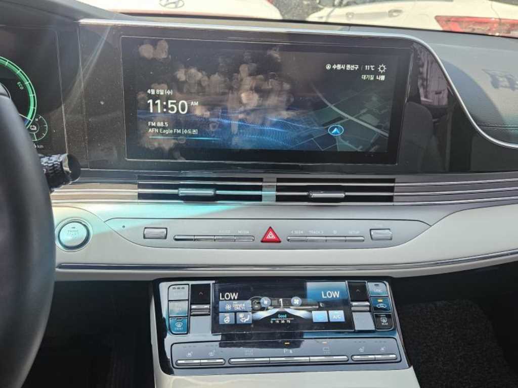 HYUNDAI Grandeur - Vista 10