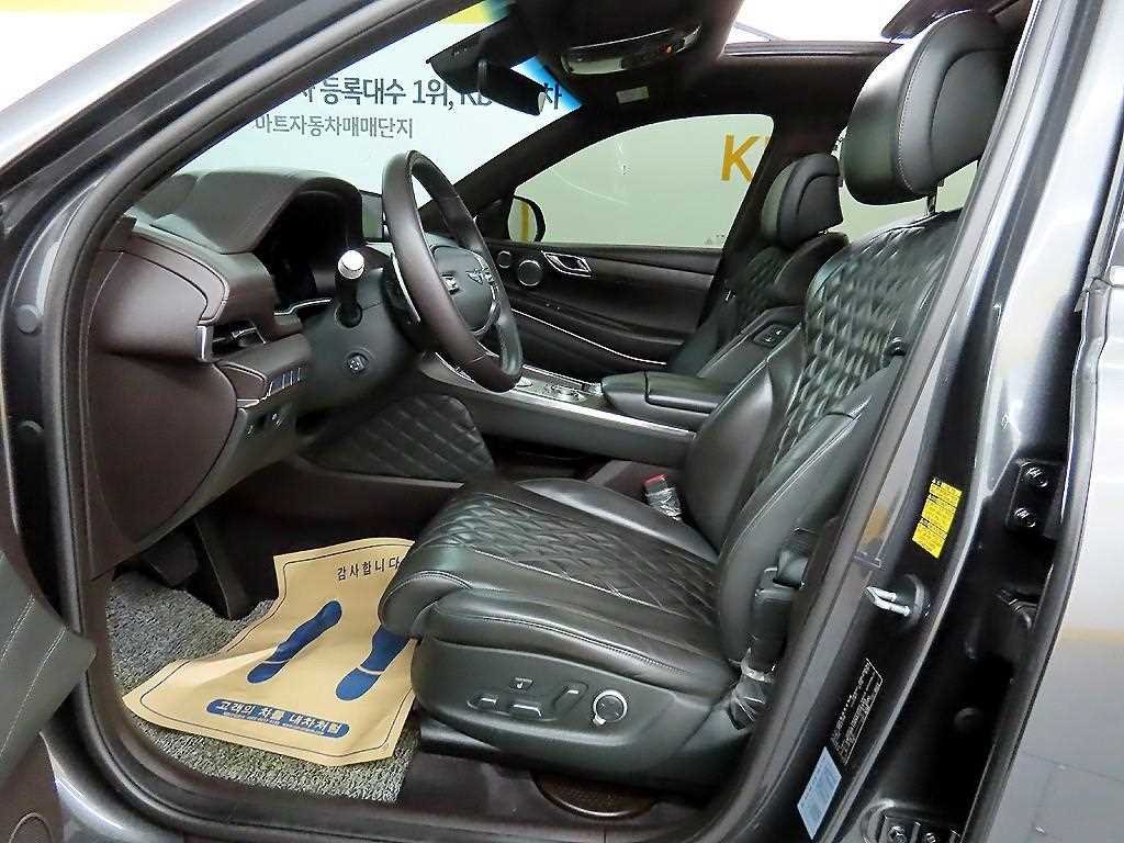 Genesis GV80 - Vista 5