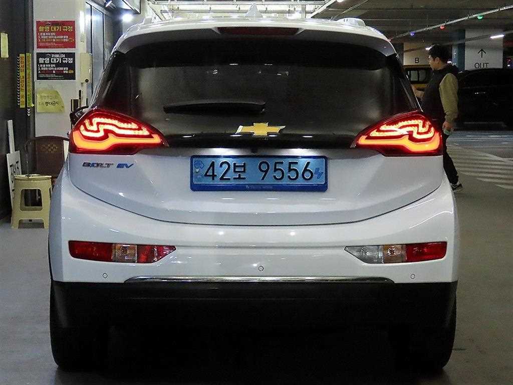 Chevrolet Bolt - Vista 5