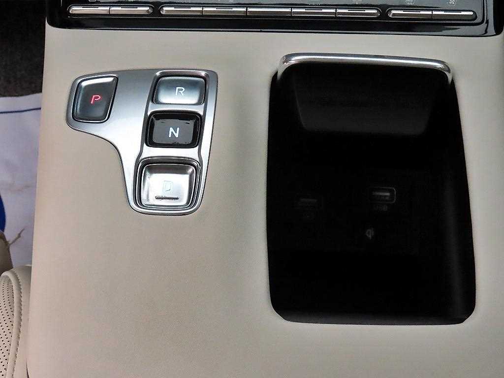 HYUNDAI Grandeur - Vista 10