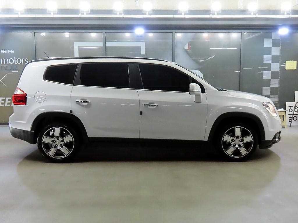 Chevrolet Orlando - Vista 3