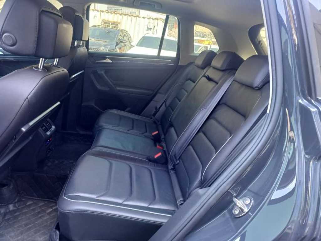 Volkswagen Tiguan - Vista 10