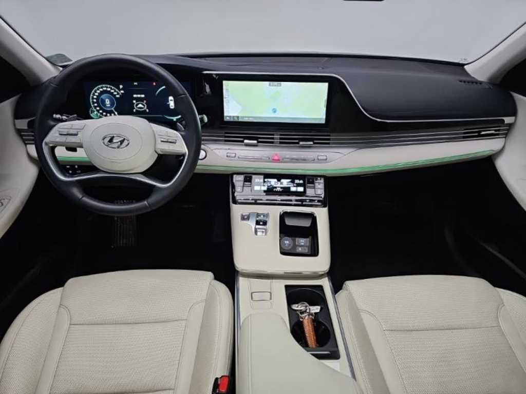 HYUNDAI Grandeur - Vista 5
