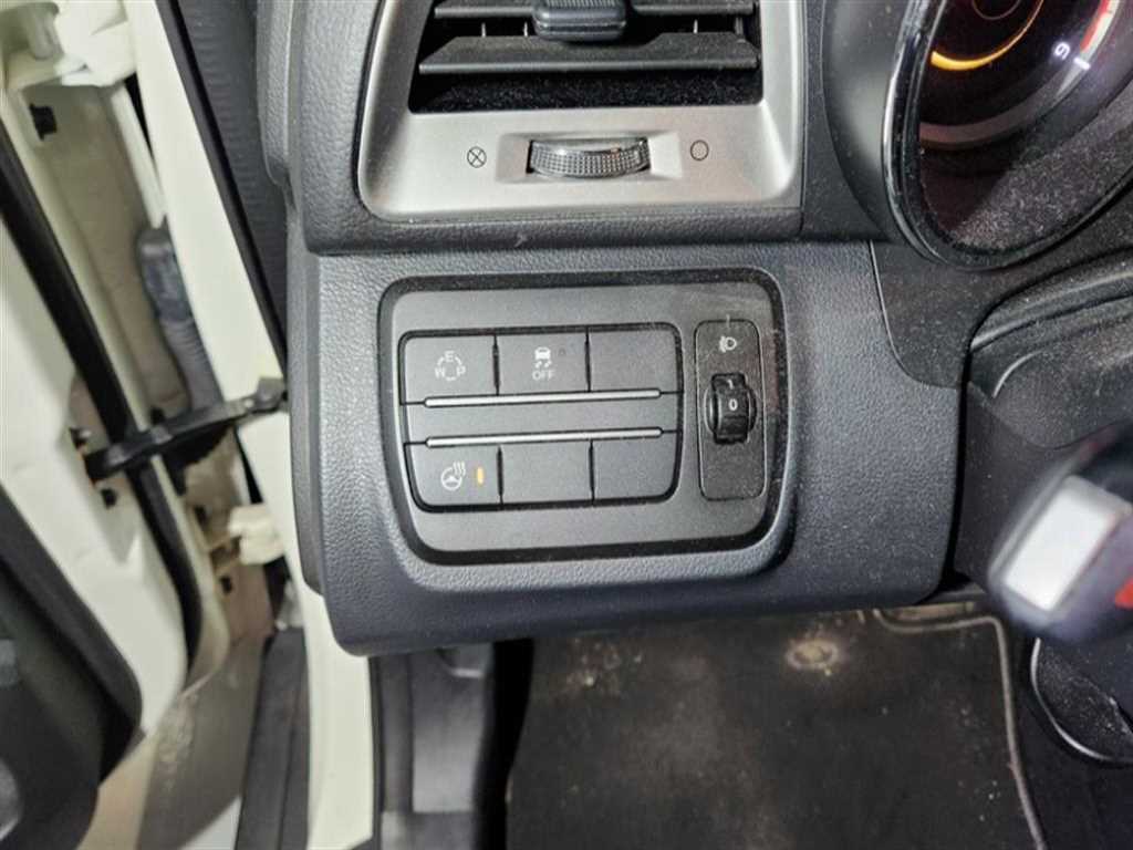 Ssangyong Tivoli - Vista 11