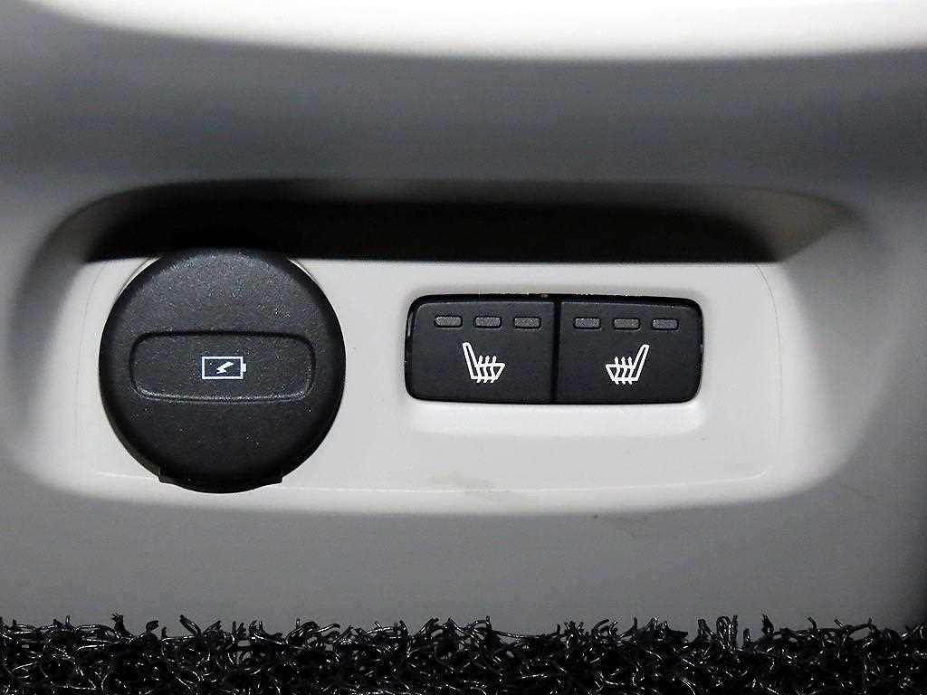 Volvo XC40 2023 Negro - Importación desde Corea - HF Imports Iquique - Foto 14