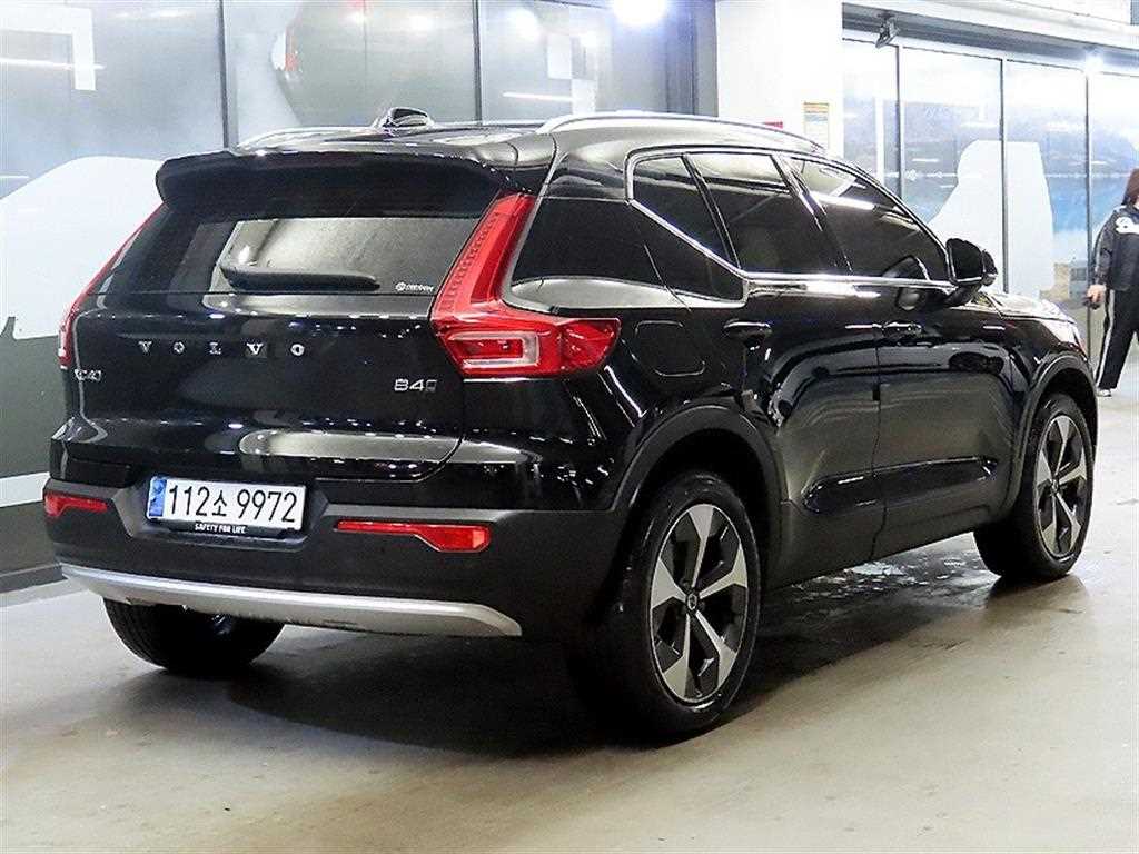 Volvo XC40 - Vista 4