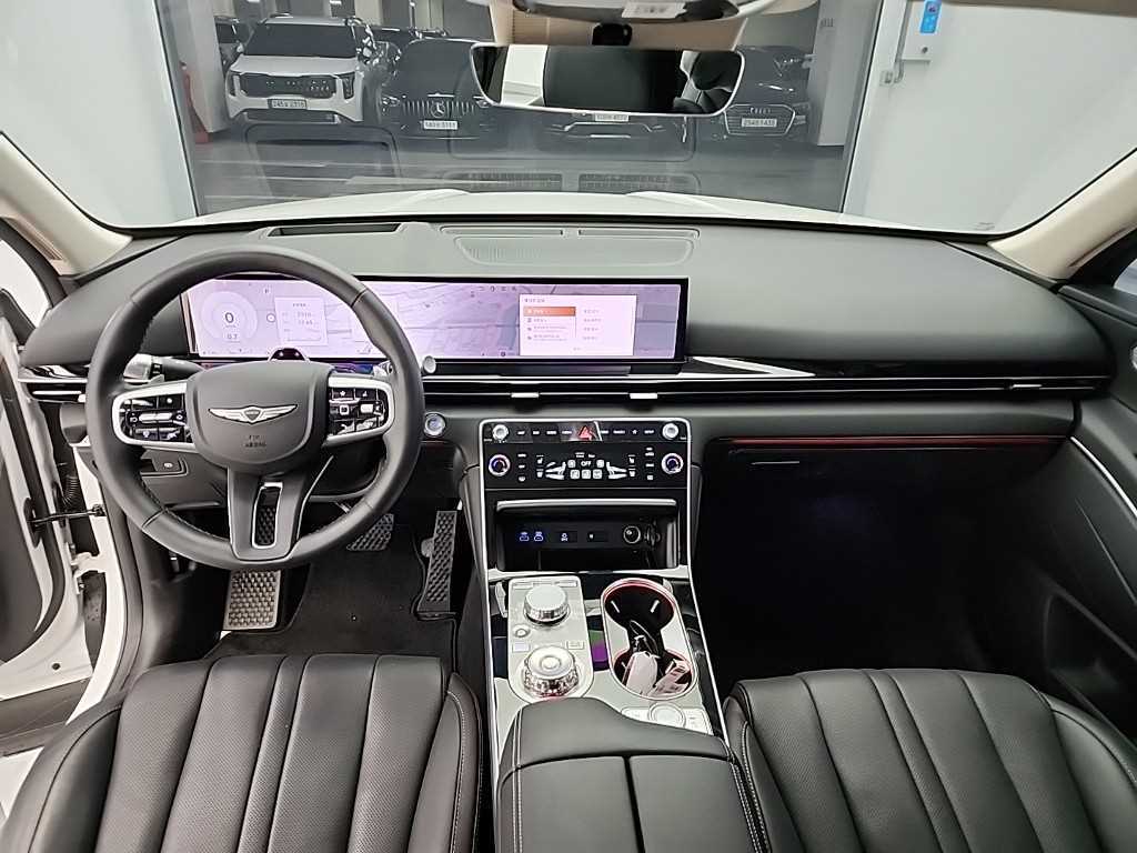 Genesis GV80 - Vista 7