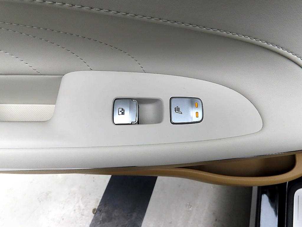 HYUNDAI Grandeur - Vista 12