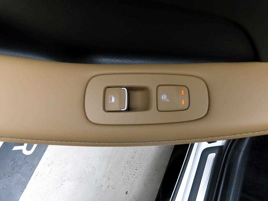 HYUNDAI Sonata - Vista 12