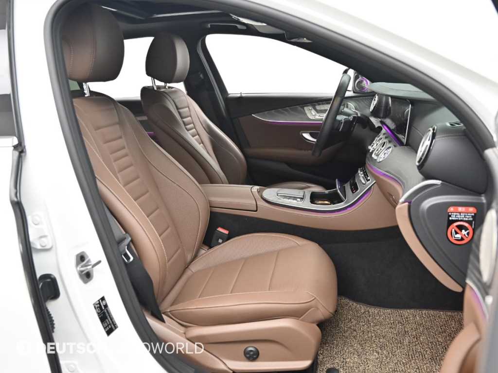 Mercedes Benz E class - Vista 10