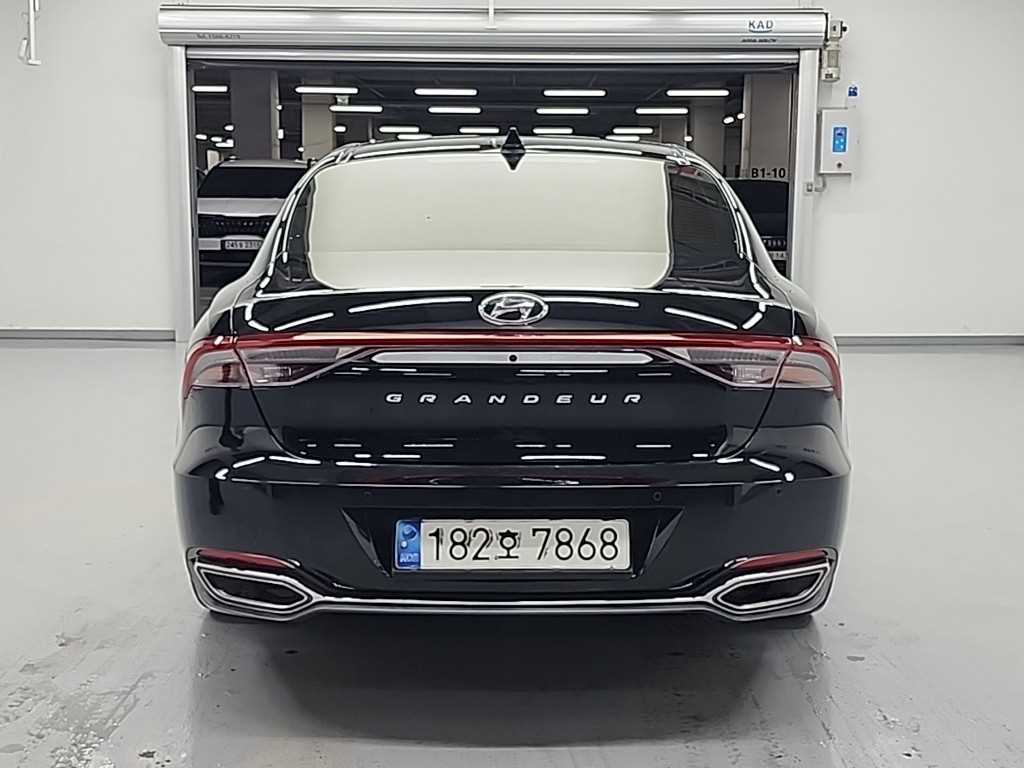 HYUNDAI Grandeur - Vista 3