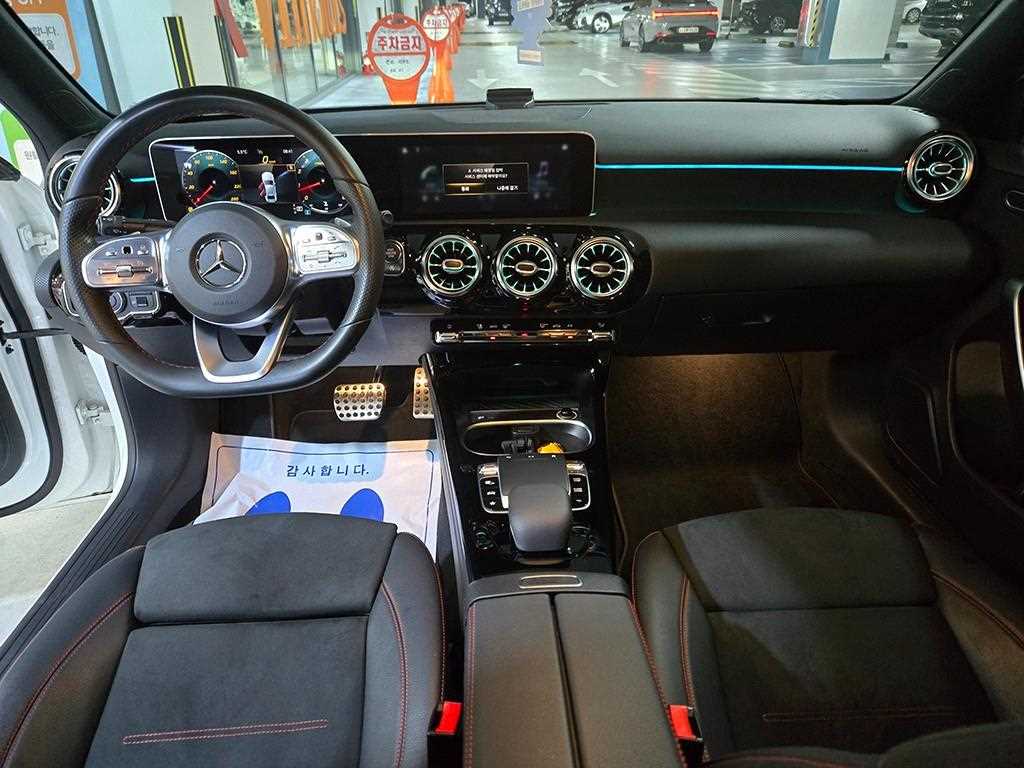 Mercedes Benz A Class - Vista 10