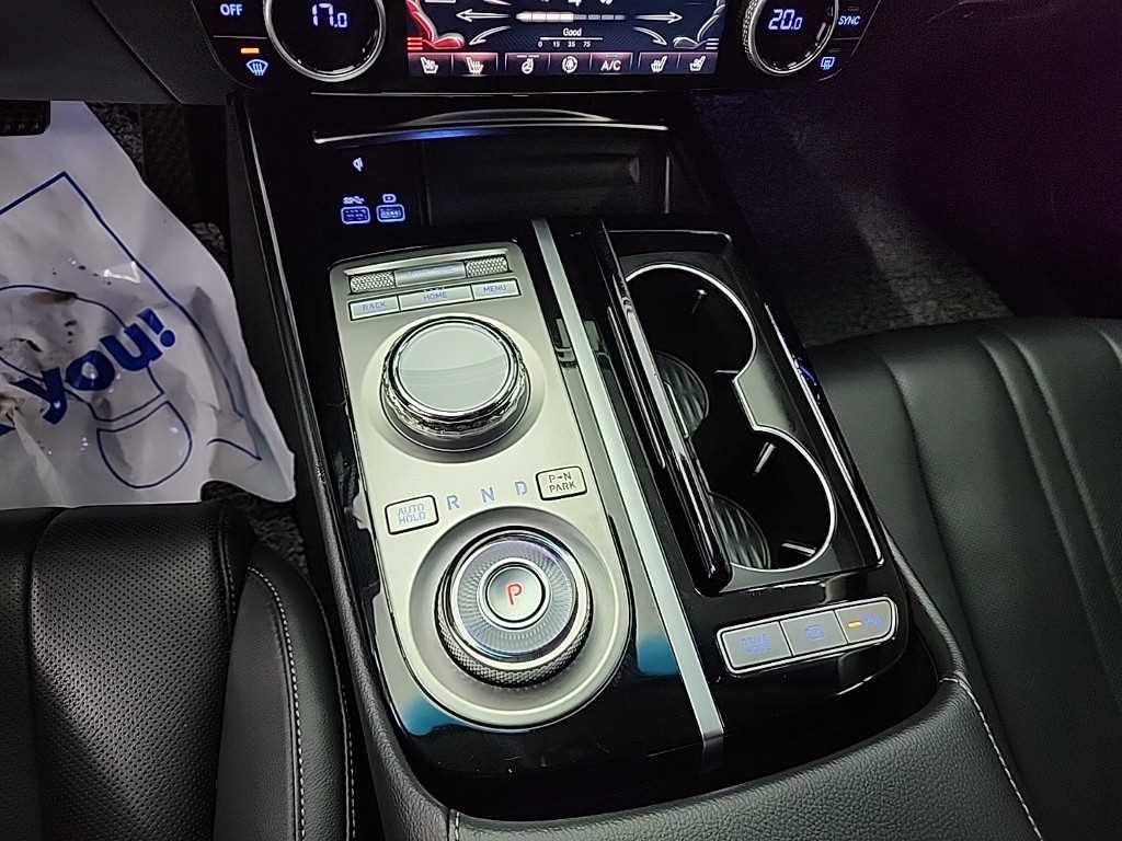 Genesis G80 - Vista 8