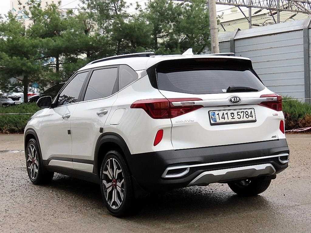 KIA Seltos - Vista 3