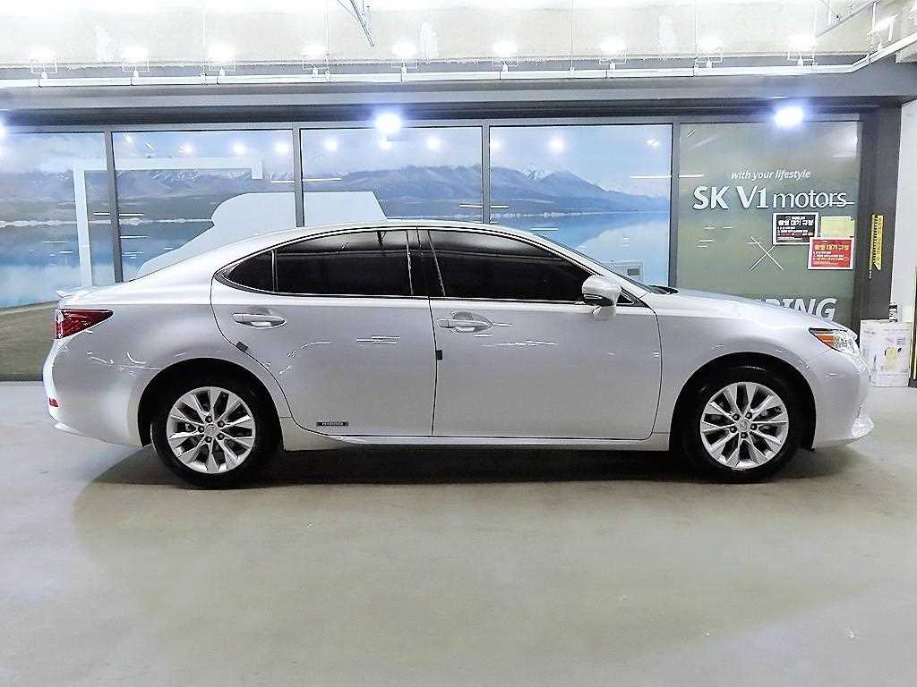 Lexus ES - Vista 3