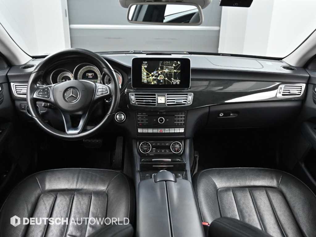 Mercedes Benz CLS Class - Vista 7