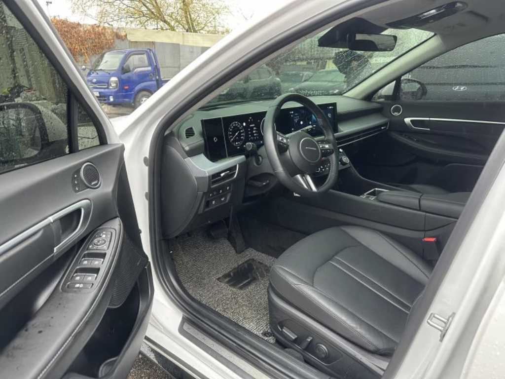 HYUNDAI Sonata - Vista 5