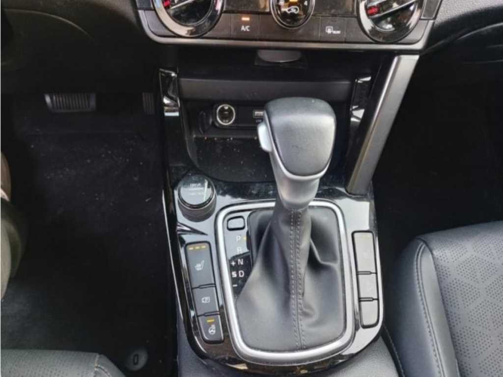 KIA Seltos - Vista 9