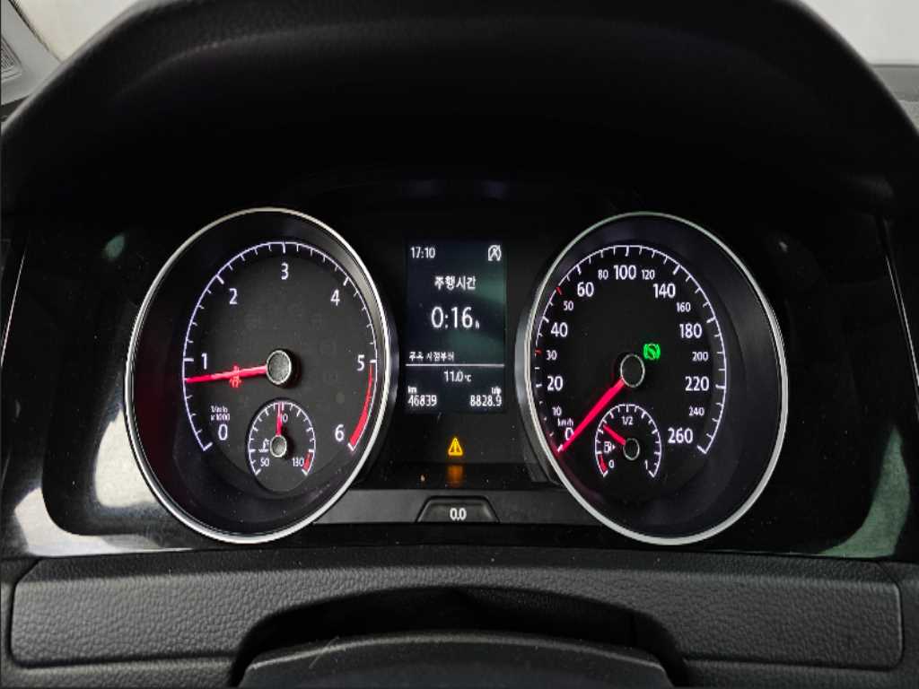 Volkswagen Golf - Vista 8