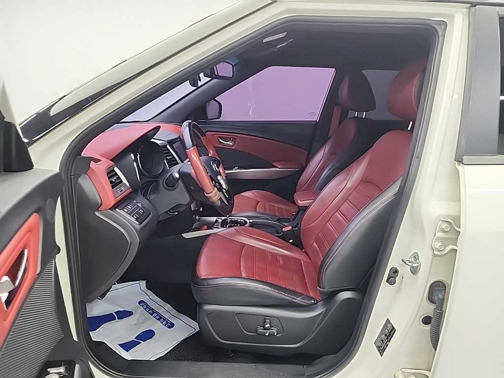 Ssangyong Tivoli - Vista 11