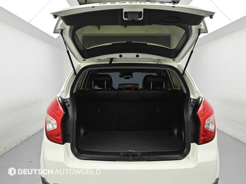 Ssangyong Korando - Vista 5