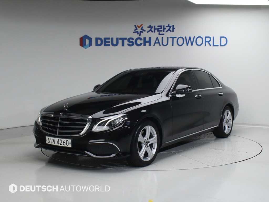 Mercedes Benz E class 2018 Negro - Importación desde Corea - HF Imports Iquique - Foto 1