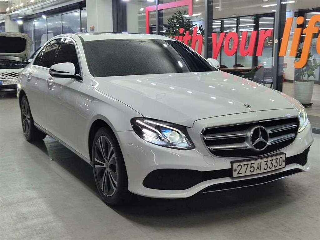 Mercedes Benz E class 2020 Blanco - Importación desde Corea - HF Imports Iquique - Foto 1