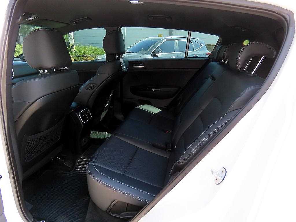 KIA Sportage - Vista 6