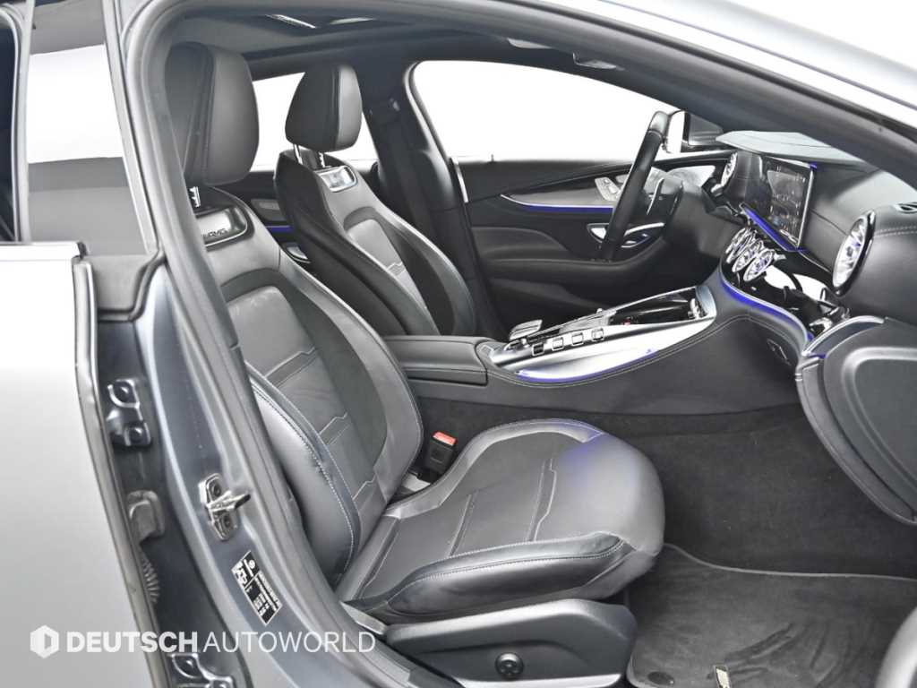 Mercedes Benz AMG GT - Vista 10