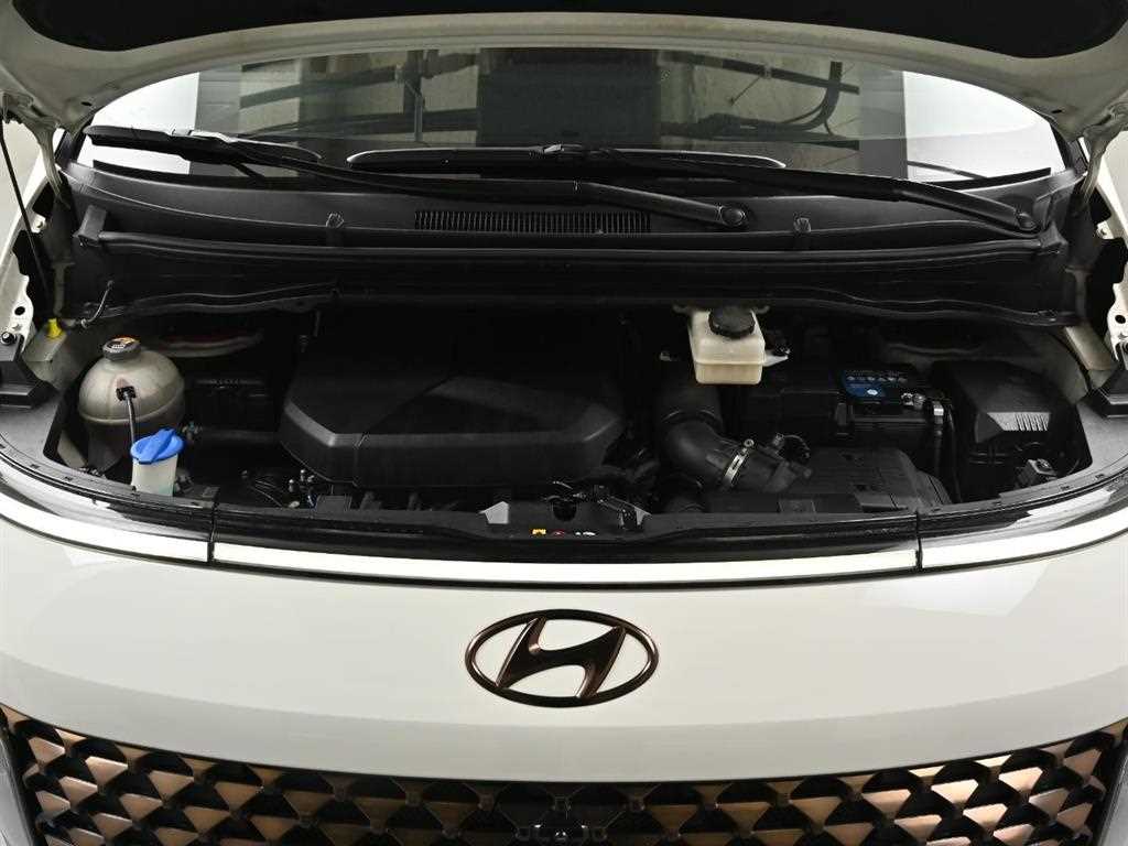 HYUNDAI Staria - Vista 6