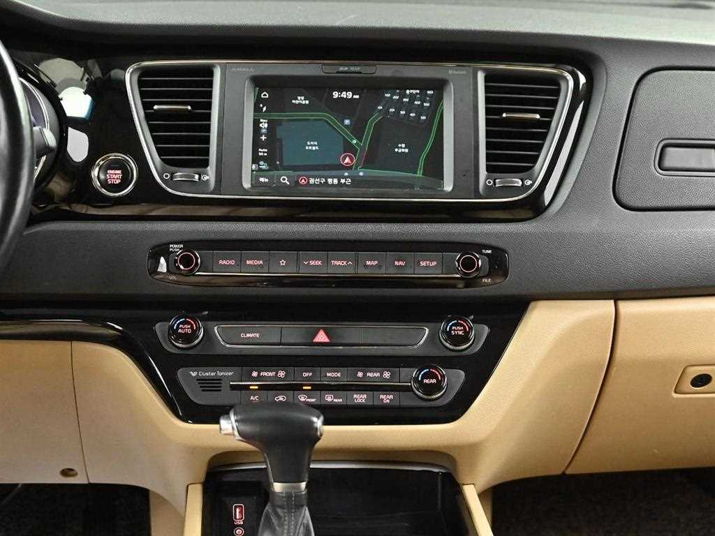 KIA Carnival 2019 Negro - Importación desde Corea - HF Imports Iquique - Foto 14