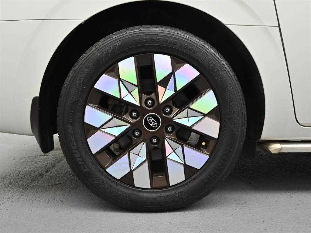 HYUNDAI Staria - Vista 5