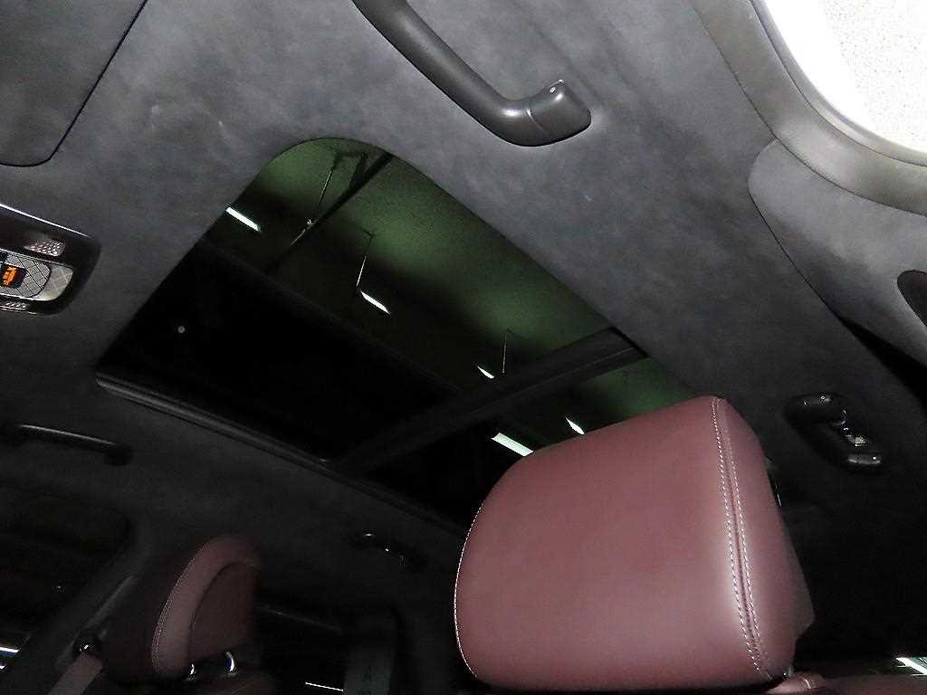 Genesis GV70 2021 Blanco - Importación desde Corea - HF Imports Iquique - Foto 15