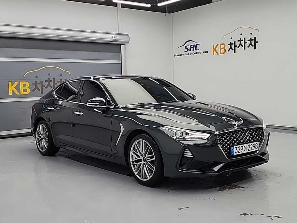 Genesis G70 - Vista 4