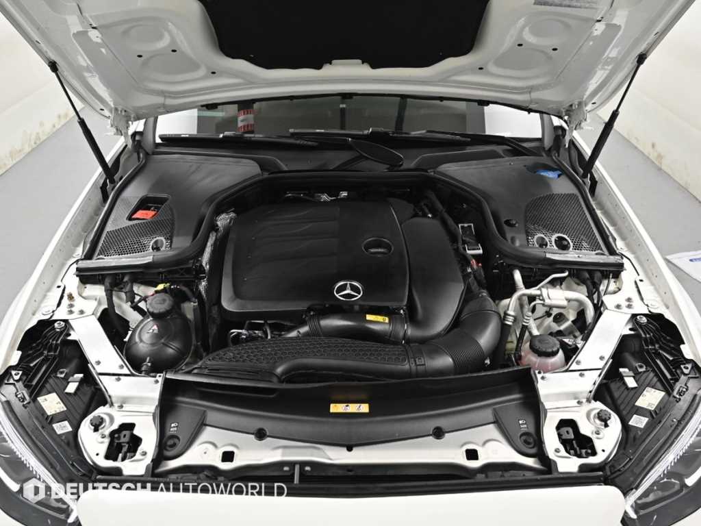 Mercedes Benz E class - Vista 6