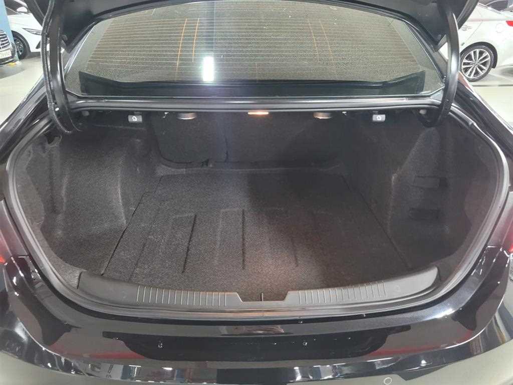 Chevrolet Malibu 2018 Negro - Importación desde Corea - HF Imports Iquique - Foto 18
