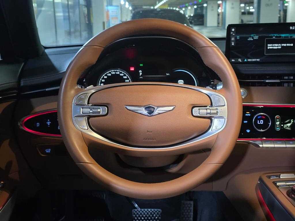 Genesis GV70 - Vista 9